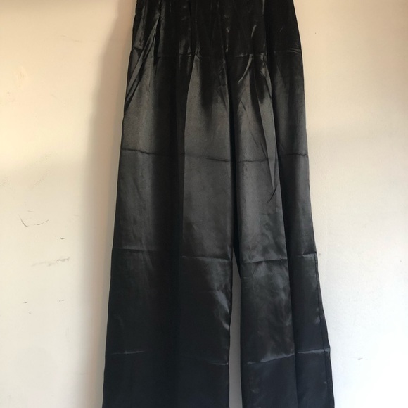 Wide leg satin pants. - Picture 12 of 14